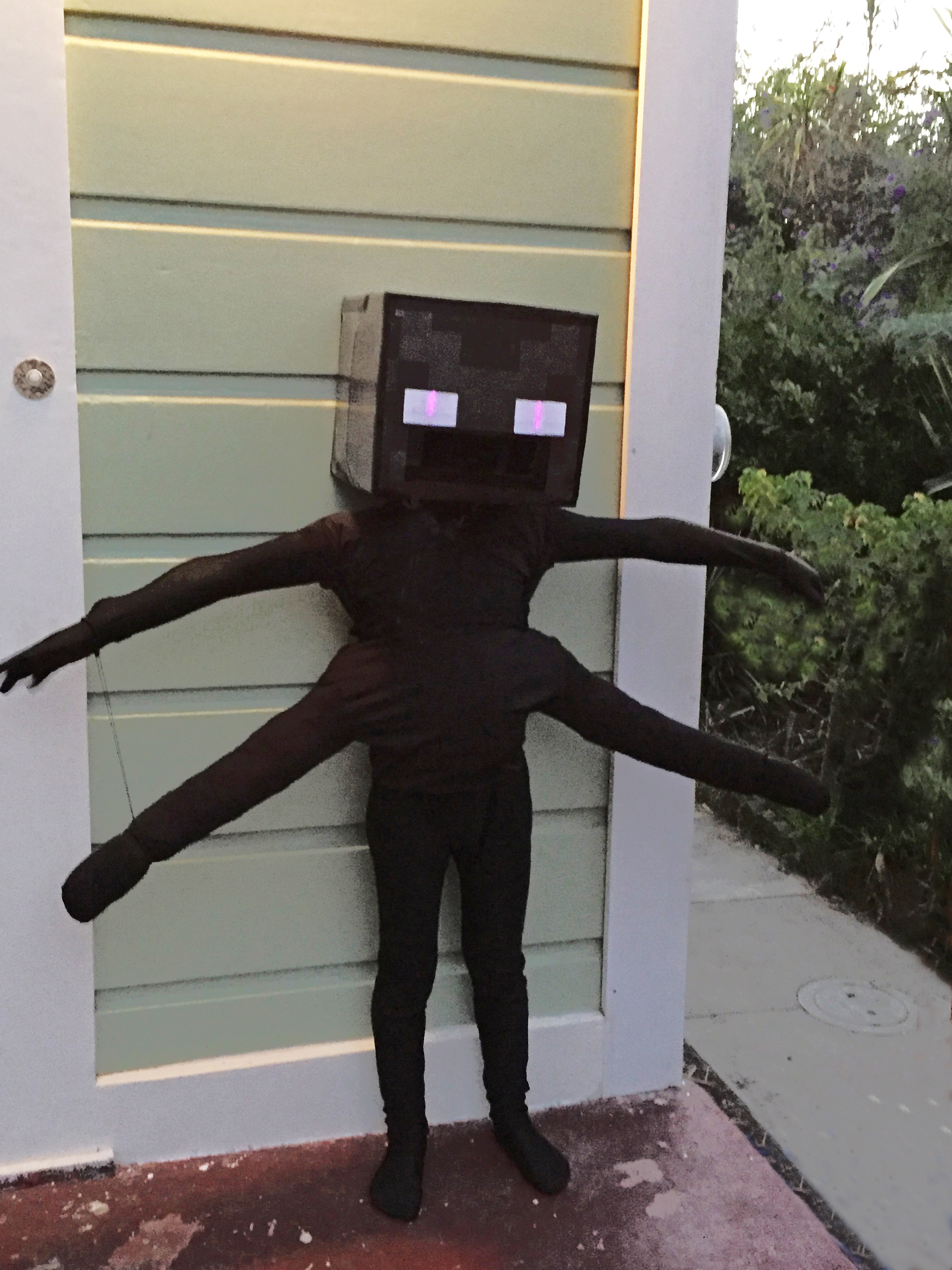 it is easy to make a Mutant Enderman costume for a child who likes Minecraf...